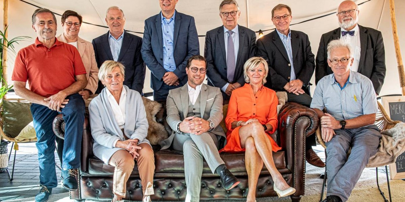 Mercure Hotel viert vijfde verjaardag, geschenken zijn voor vijf lokale goede doelen Mercure Hotel viert vijfde verjaardag, geschenken zijn voor vijf lokale goede doelen